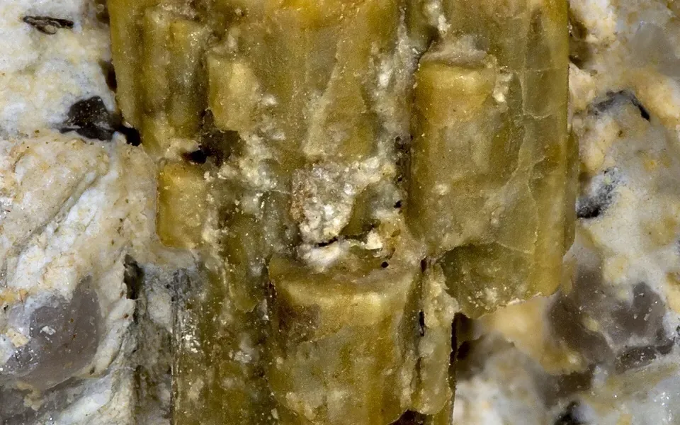Iolite, pierre naturelle