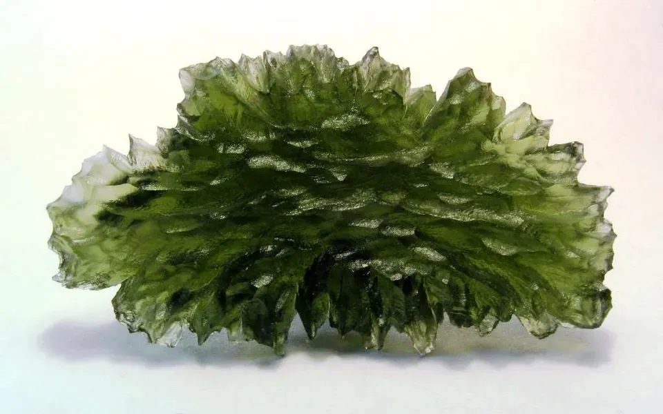 Moldavite, pierre naturelle